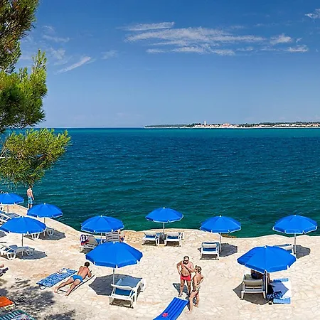 Ξενοδοχείο με διαμερίσματα Lanterna Tar-Vabriga