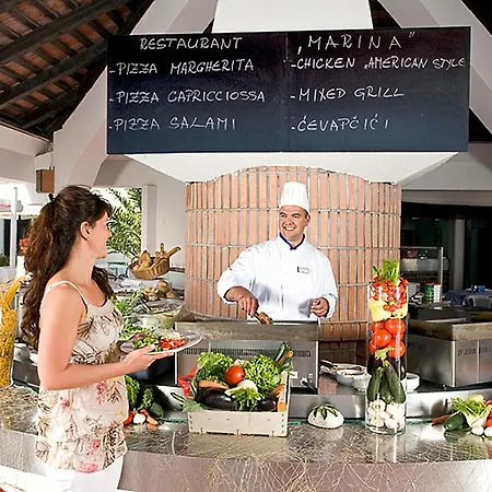 Lägenhetshotell Lanterna 2*