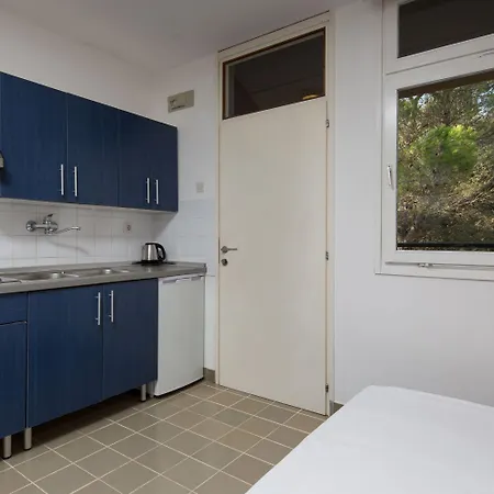 Lanterna 2* Tar-Vabriga