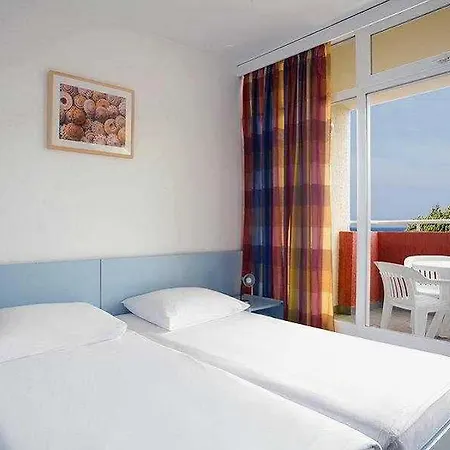 Lanterna Ξενοδοχείο με διαμερίσματα 2*