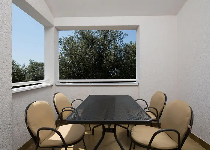 Lanterna Tar-Vabriga