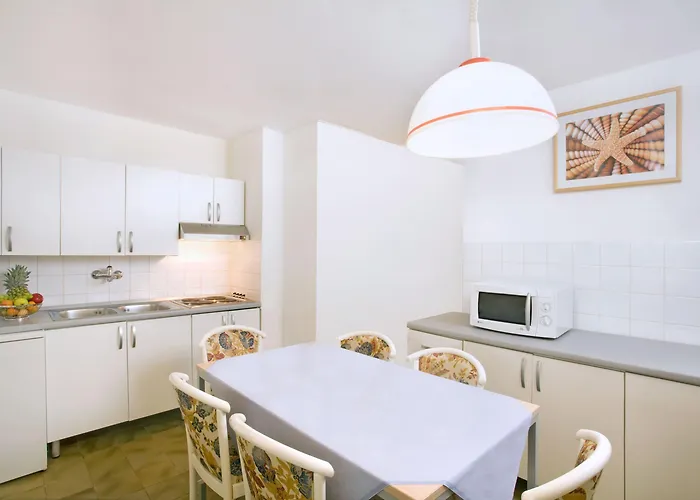 Lanterna Lägenhetshotell