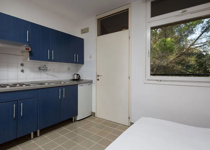 Lanterna 2* Tar-Vabriga