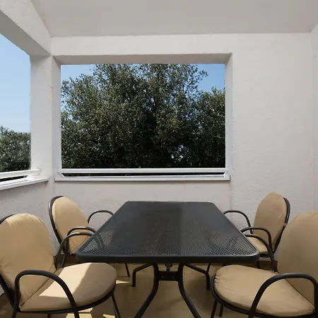 Lanterna Tar-Vabriga