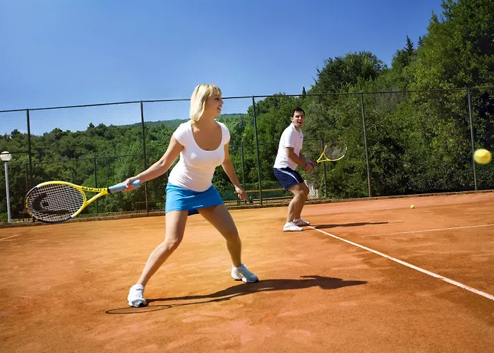 Lanterna Aparthotel 2*