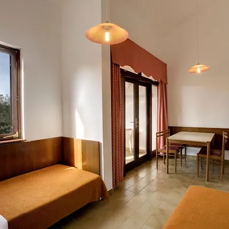 Lanterna Apart Otel Tar-Vabriga