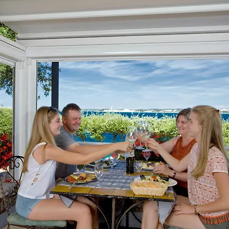 Apart Otel Lanterna Tar-Vabriga